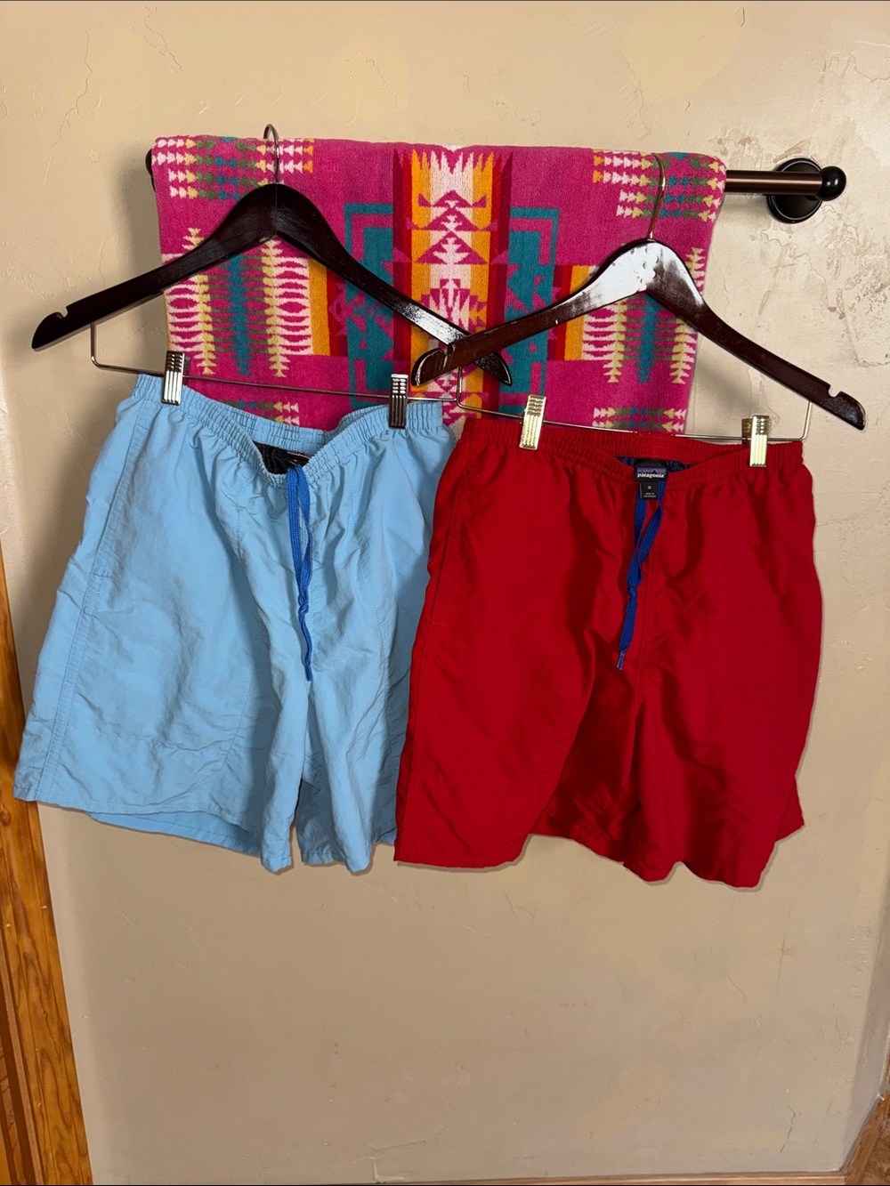 Lot of two pair-Patagonia men’s baggies shorts like new size medium-red and blue